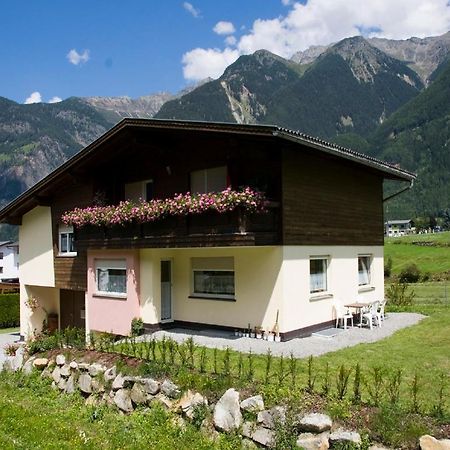 Haus Kleibert Panzió Umhausen Kültér fotó